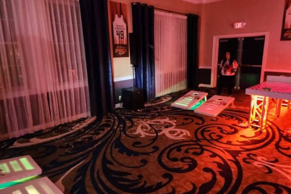 led-cornhole-1-min led-cornhole-1-min